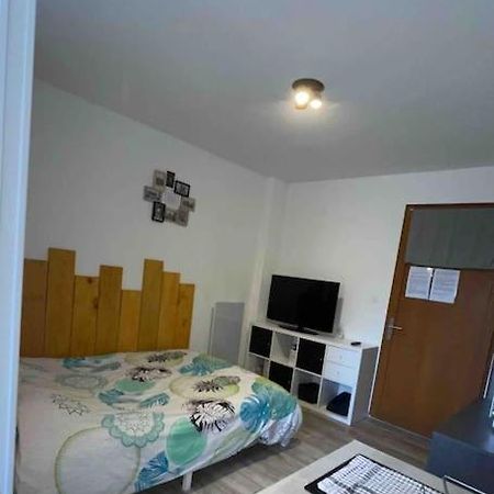 Logement 2 Personnes. ヴィトリー・ル・フランソワ エクステリア 写真
