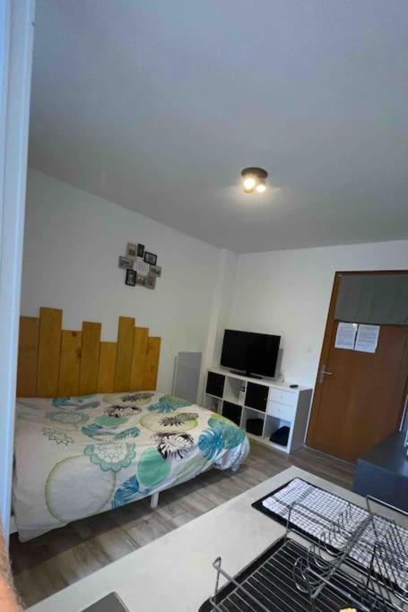 Logement 2 Personnes. ヴィトリー・ル・フランソワ エクステリア 写真